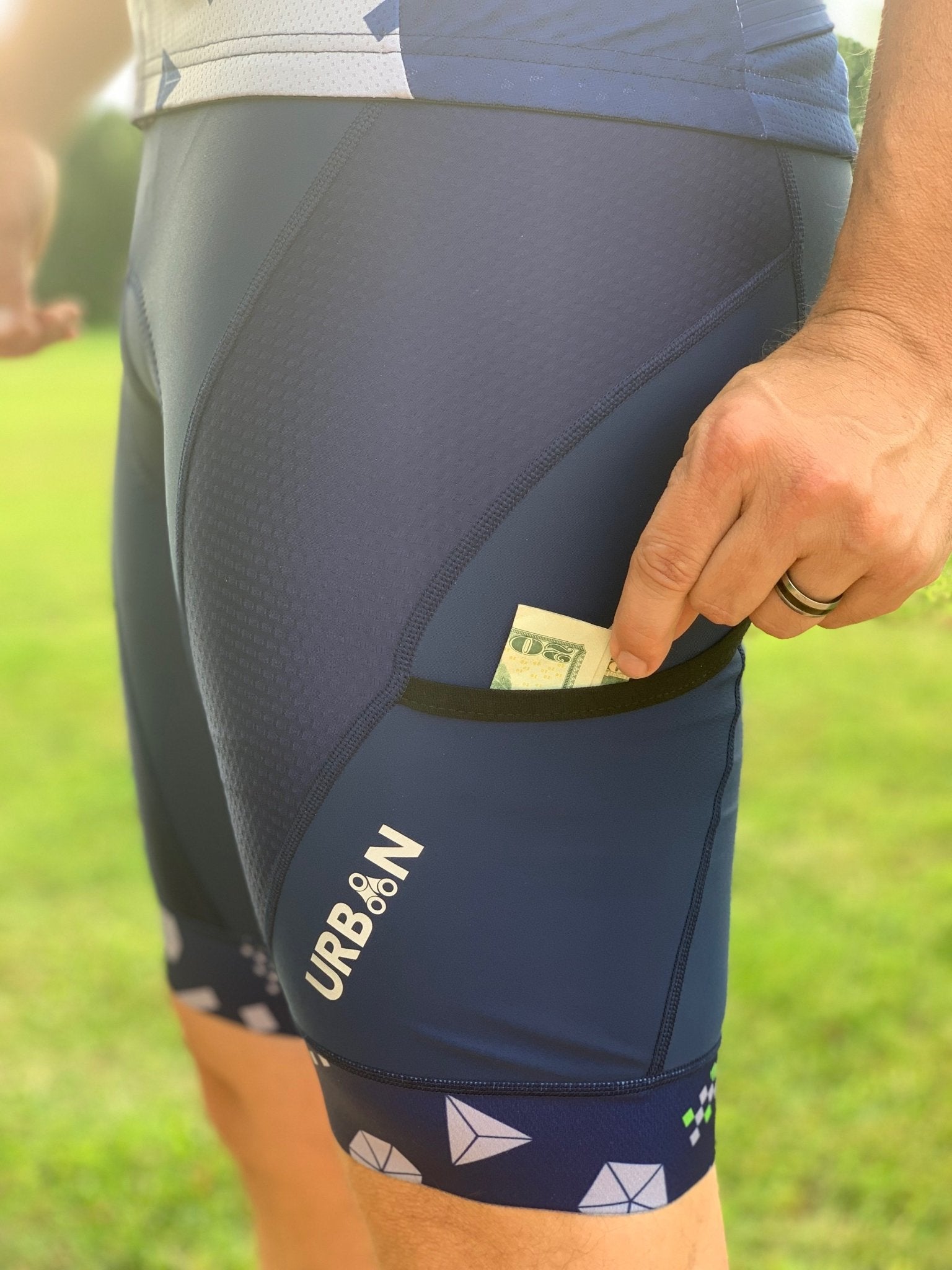 Men’s Pro Urban Team Cycling Kit – Short Sleeve Jersey & Bib Shorts